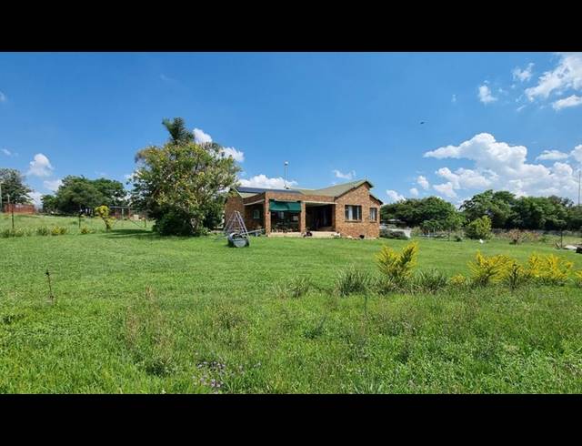 FARM FOR SALE IN MNANDI